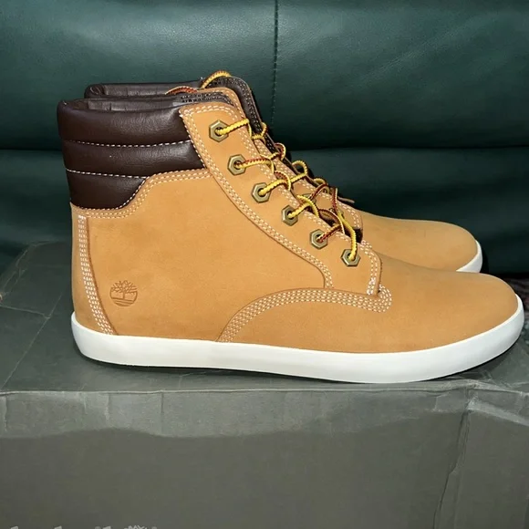 🛑SOLD🛑 Timberland Women’s Dausette Sneaker Boot, Wheat Nubuck, Size: 10M *NEW* - Picture 1 of 8